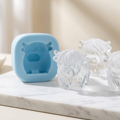 ⏳Last Day Special Price $6.99!!🐮 Mini Highland Cow Ice Cube Mold – Cute 3D Ice for Drinks, Parties & Gifts